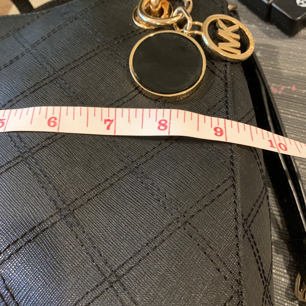 MK Crossbody tote - Picture 8 of 11